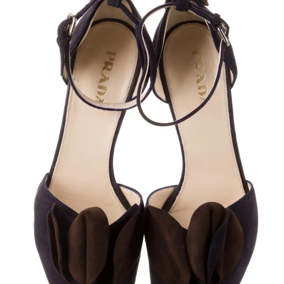 Prada Suede Ruffle Embellishment D'Orsay Pumps - Picture 3 of 6